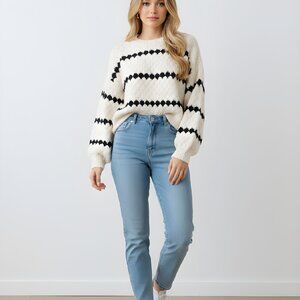 NWT Haptics Textured Sweater In Off White and Black Size Medium